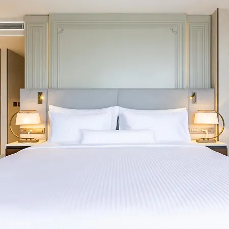 Stayso The House Hotell 4*