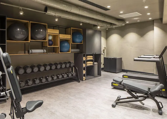 Отель Stayso The House 5*