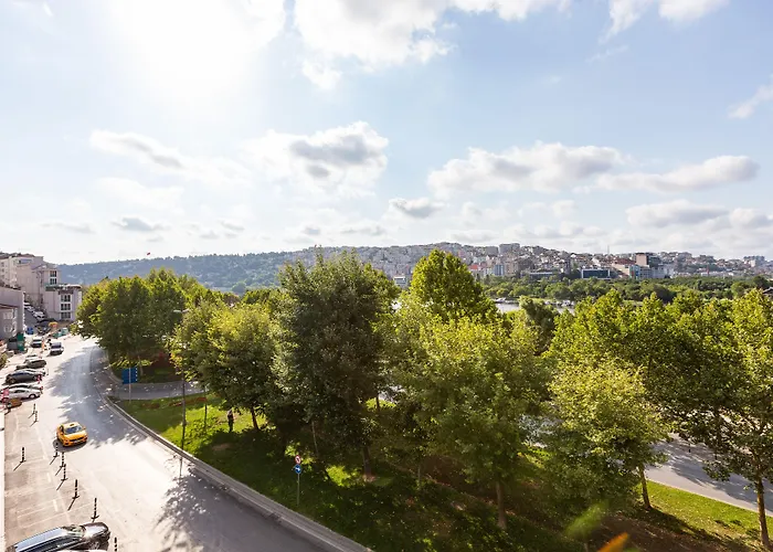 Stayso The House Отель 5*