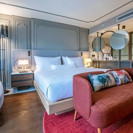 Stayso The House Hotel 4*